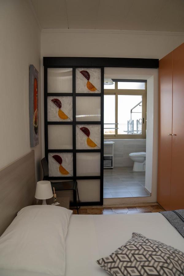 גריסוליאה Queen'S Bed & Breakfast מראה חיצוני תמונה