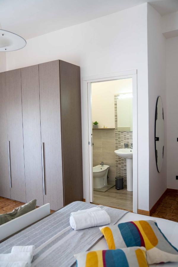 גריסוליאה Queen'S Bed & Breakfast מראה חיצוני תמונה