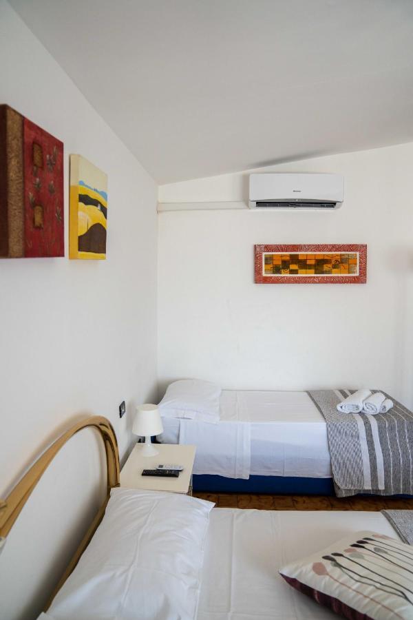 גריסוליאה Queen'S Bed & Breakfast מראה חיצוני תמונה