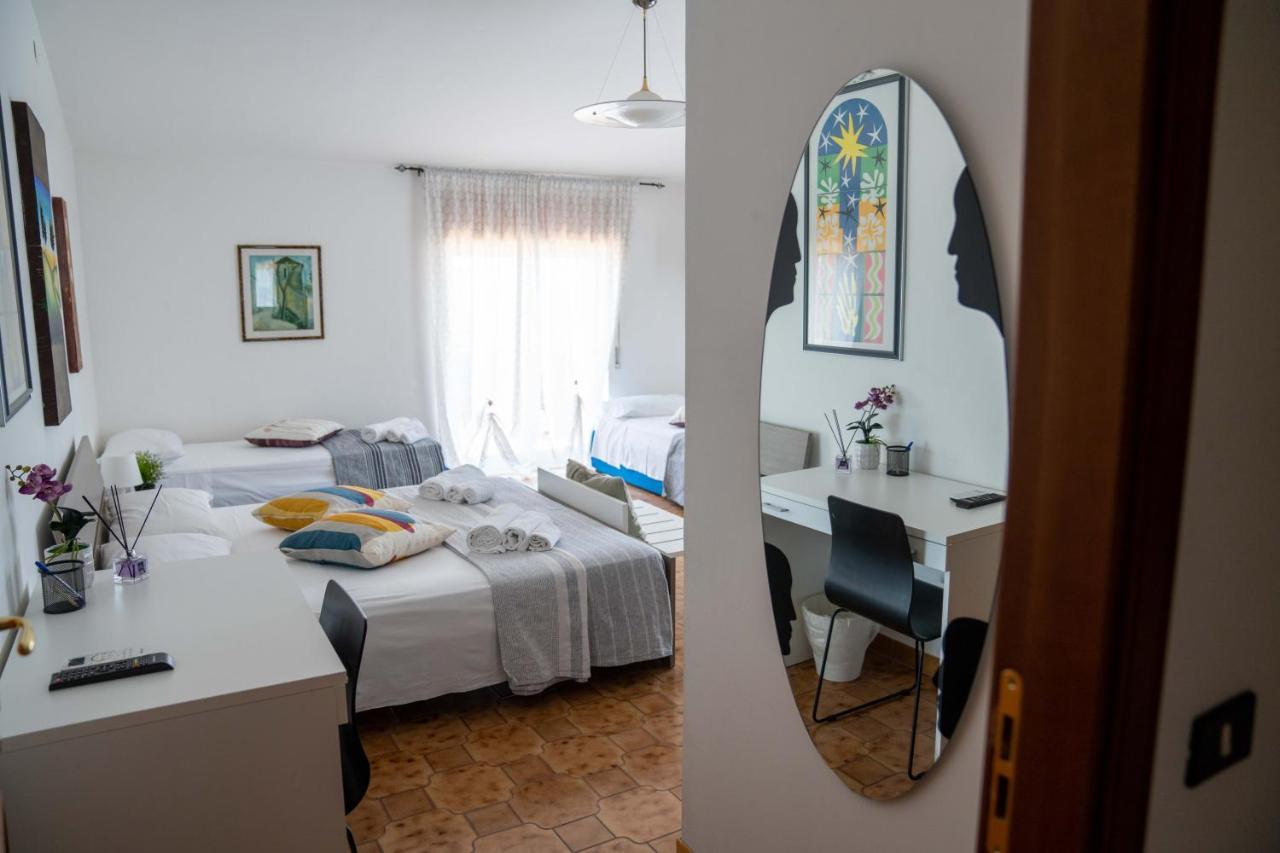 גריסוליאה Queen'S Bed & Breakfast מראה חיצוני תמונה