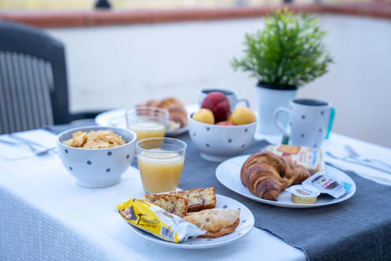 גריסוליאה Queen'S Bed & Breakfast מראה חיצוני תמונה
