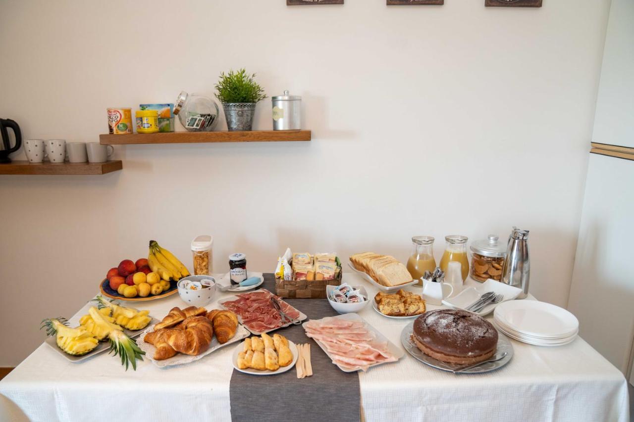 גריסוליאה Queen'S Bed & Breakfast מראה חיצוני תמונה